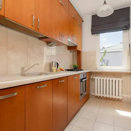 Bright With A Balcony In By Renters Lejlighed Warszawa